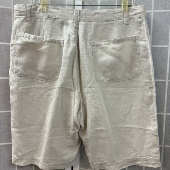 Old Navy, Men, 2 Shorts $16 Each, Beige, White, Sz L, Bermuda, Zip, Cord.! - Picture 4 of 12